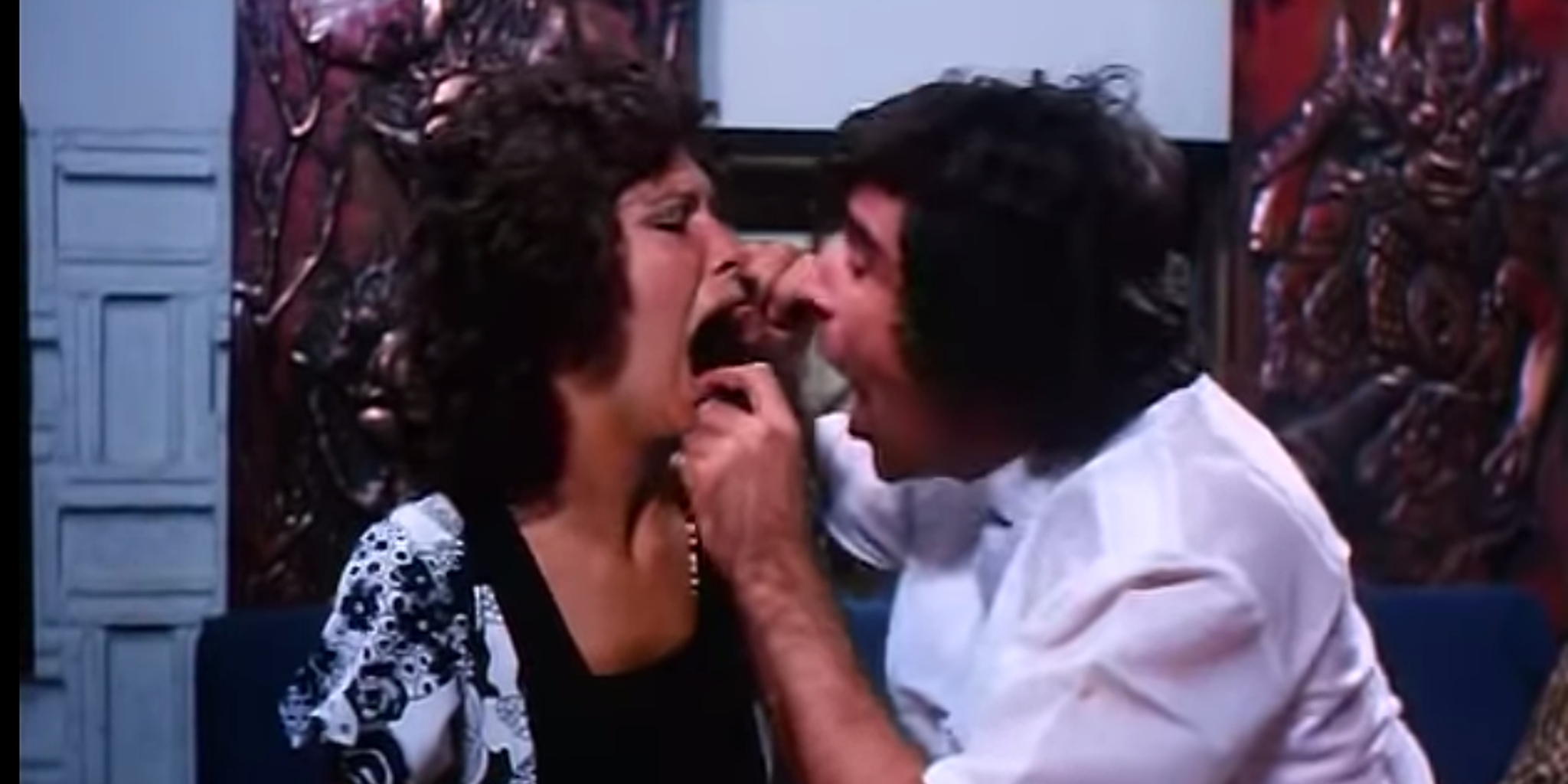 Linda lovelace doing a blowjob in the movie deep throat