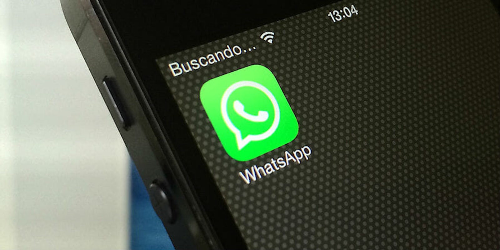 whatsapp app facebook instant messaging