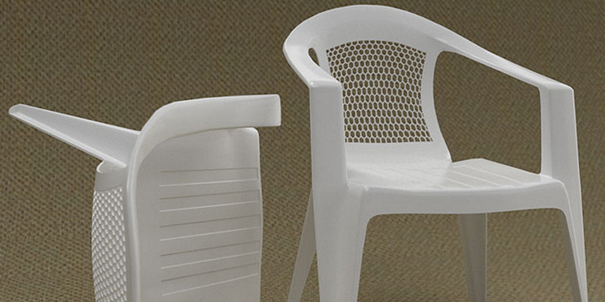 'Chair Memes' are a stirring tribute to humankind's greatest achievement