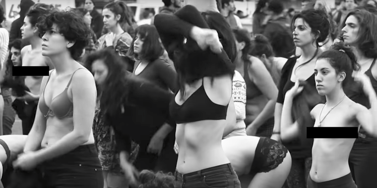 Feminist protestors in Argentina