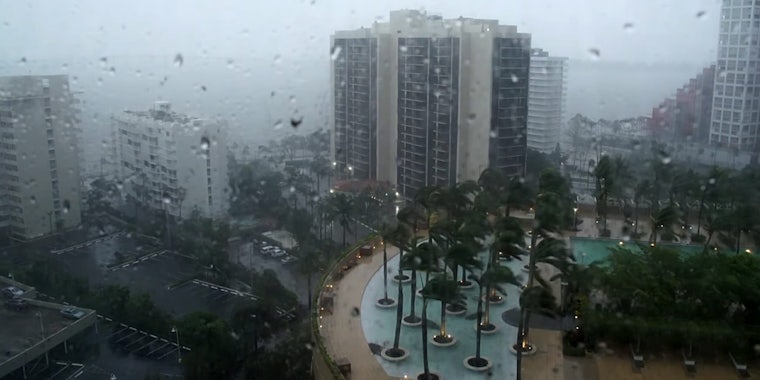 Hurricane Irma hits downtown Miami