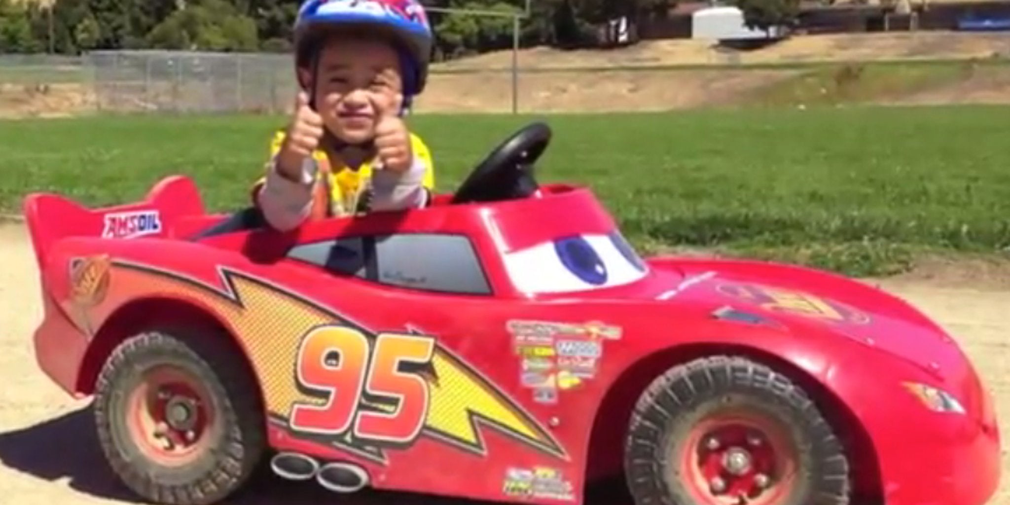 Peg-perego mini-racer. Тачки которые ездят. Тачки молния маккуин электромобиль 1. Машинка педальная toys toys. Детские машины крутые.