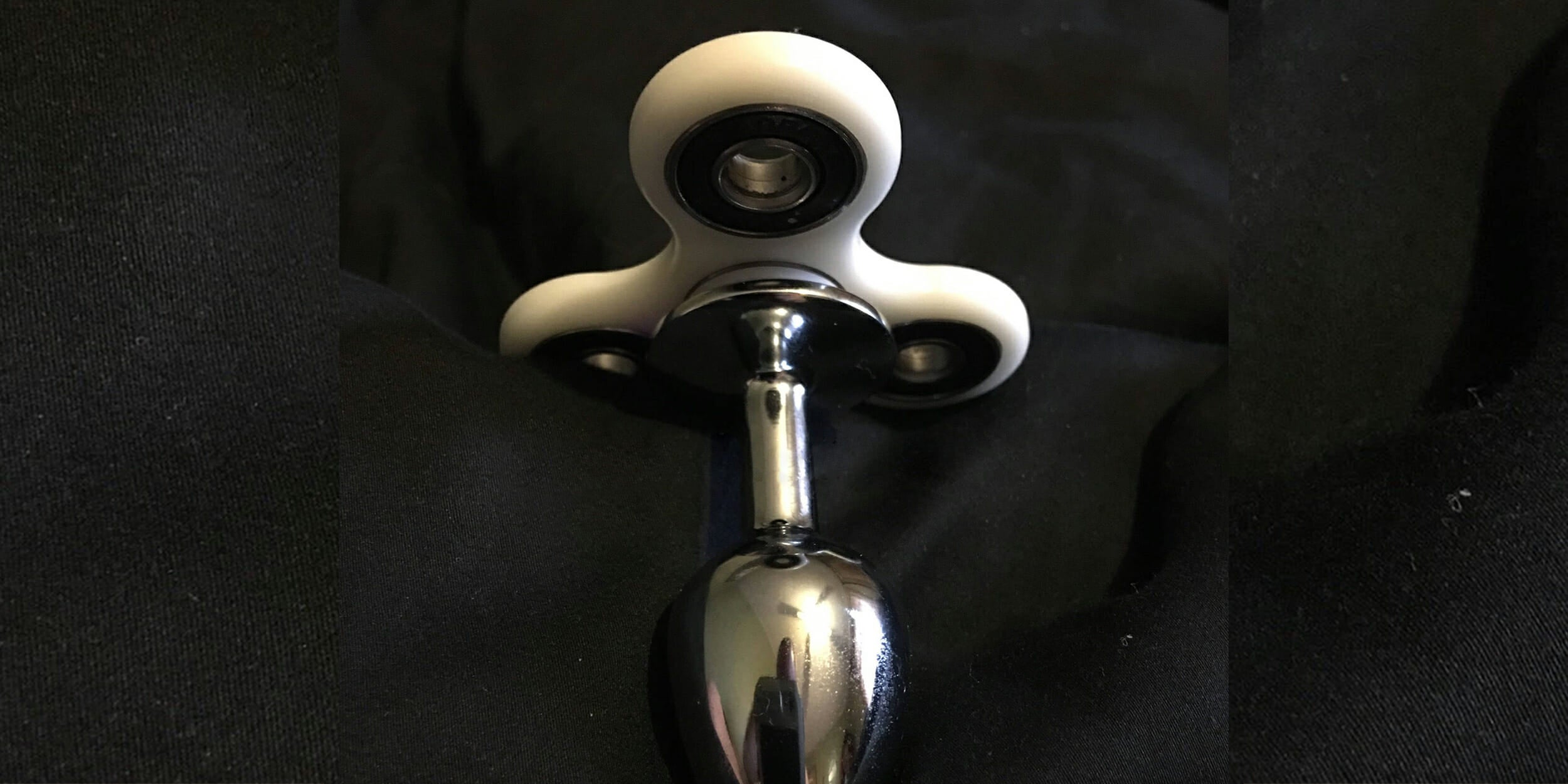 Fidget spinner butt plugs