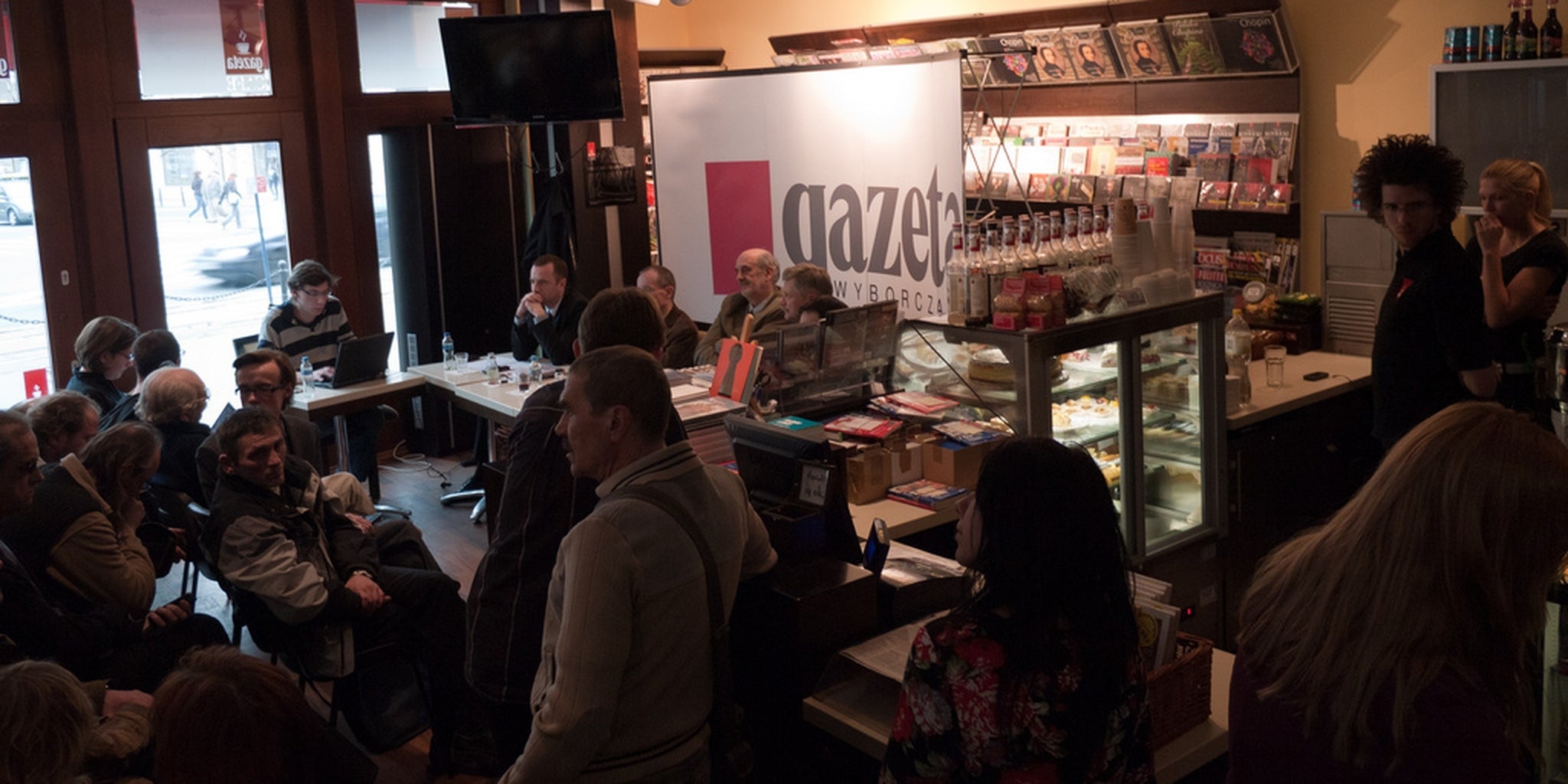 This gadget will tell you how crowded your favorite coffee shop is The Daily Dot