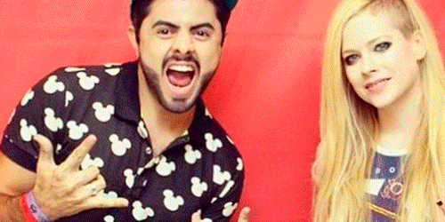avril lavigne meet and greet gif