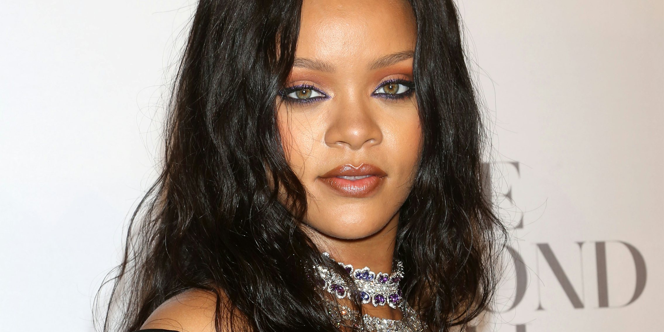Rihanna to Launch Makeup Brand Fenty Beauty With LVMH – The