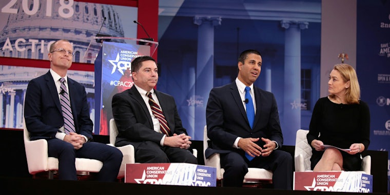 The top lawyer at the Federal Communications Commission (FCC) said that the Republican commissioners who appeared at this year's Conservative Political Action Conference (CPAC) did not violate ethics rules. 