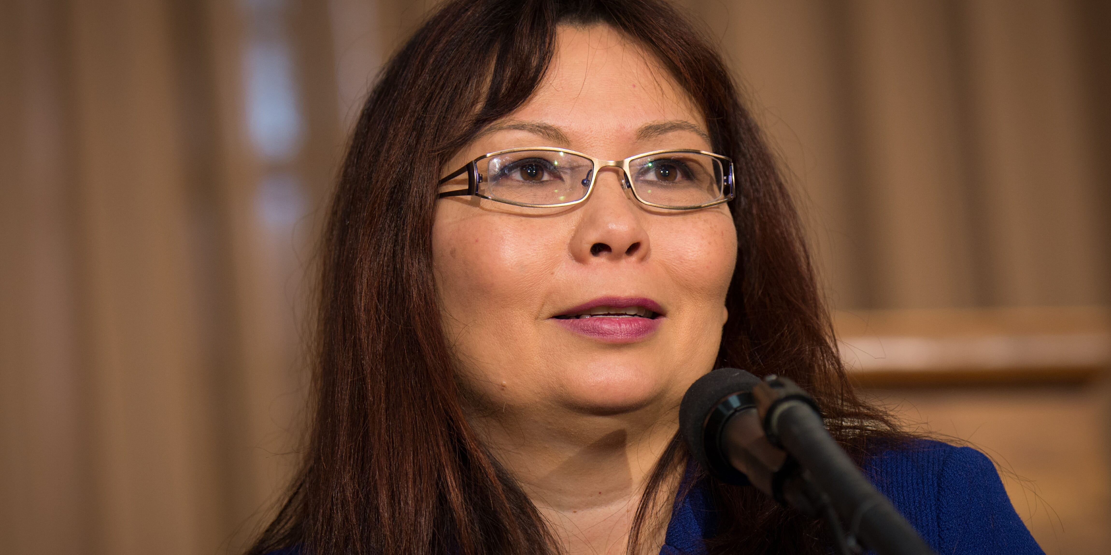 Tammy Duckworth Illinois Senator First to Give Birth in Office