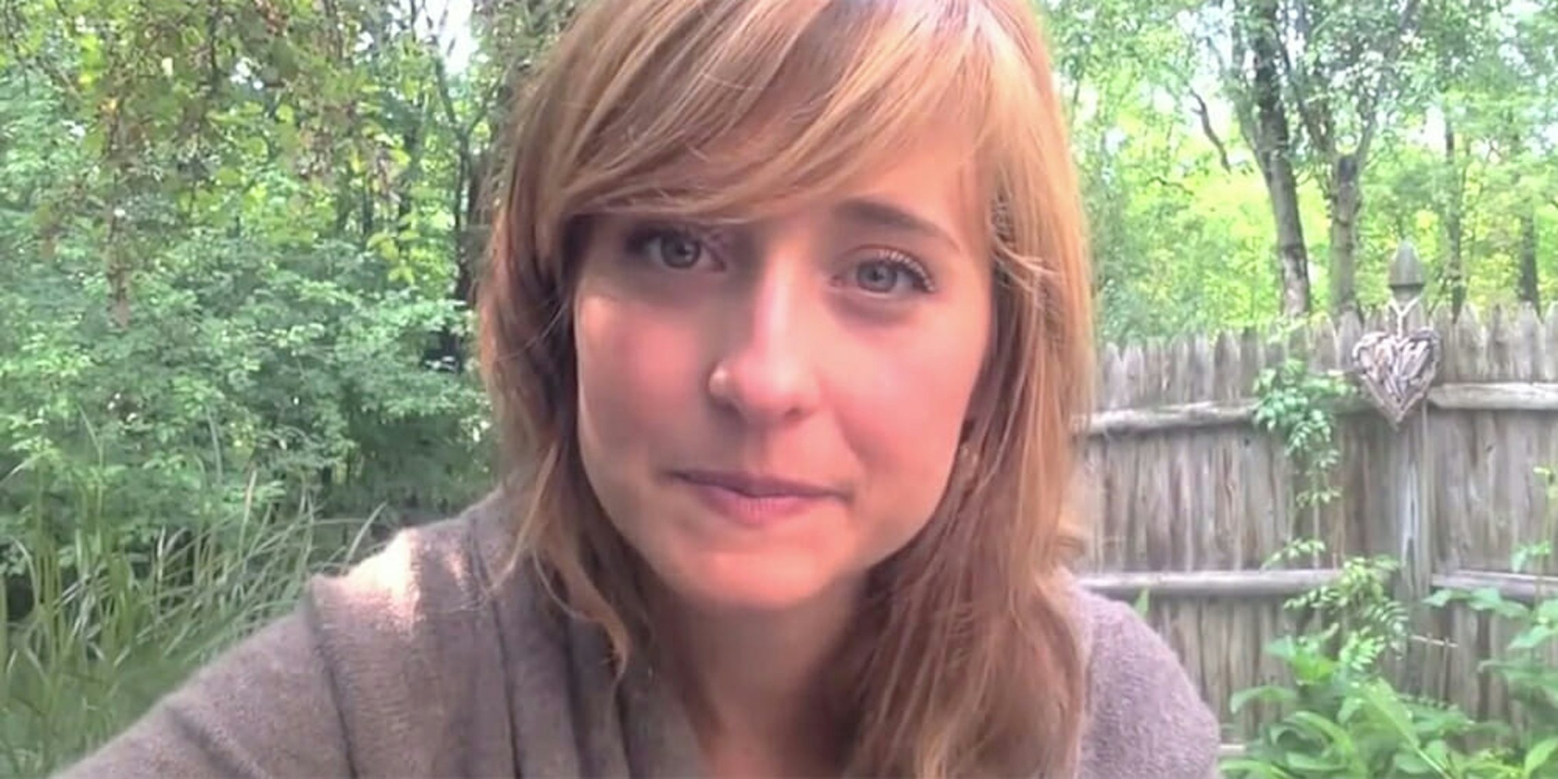 'Smallville' actress Allison Mack has been arrested in connection with an alleged sex cult.