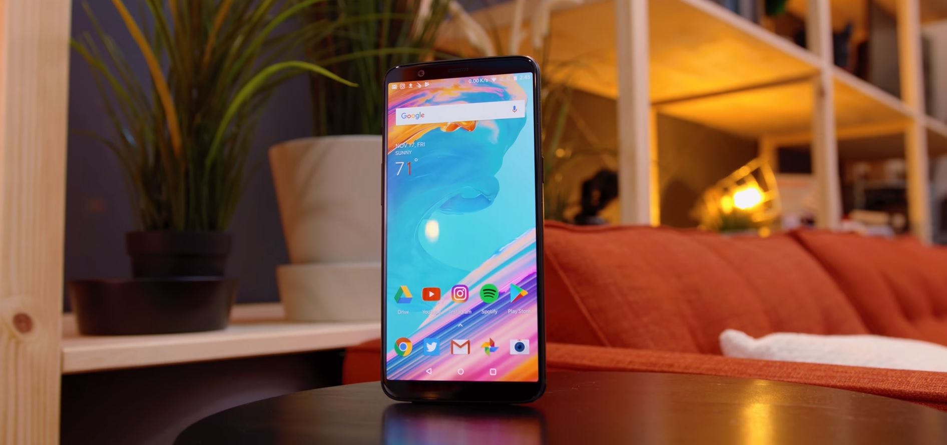 best smartphones 2018 - oneplus 5t screen