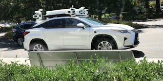 apple self-driving car project titan