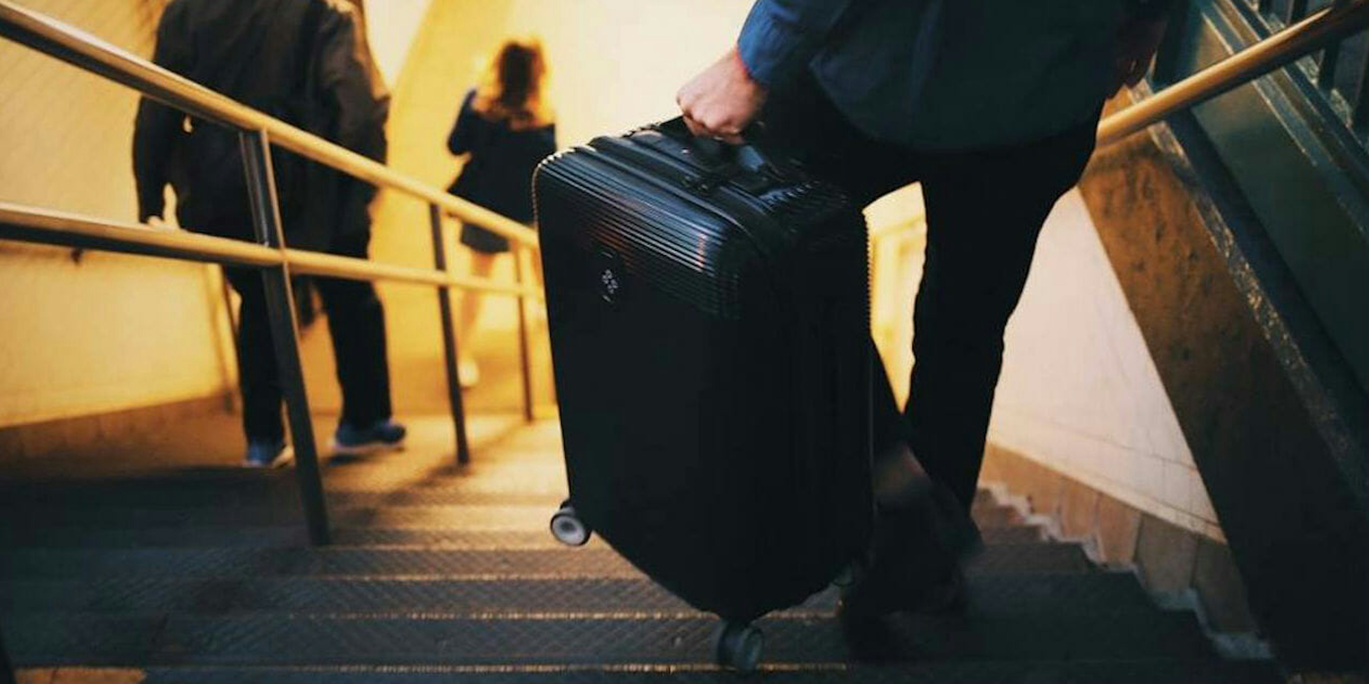 bluesmart smart luggage suitcase carry-on
