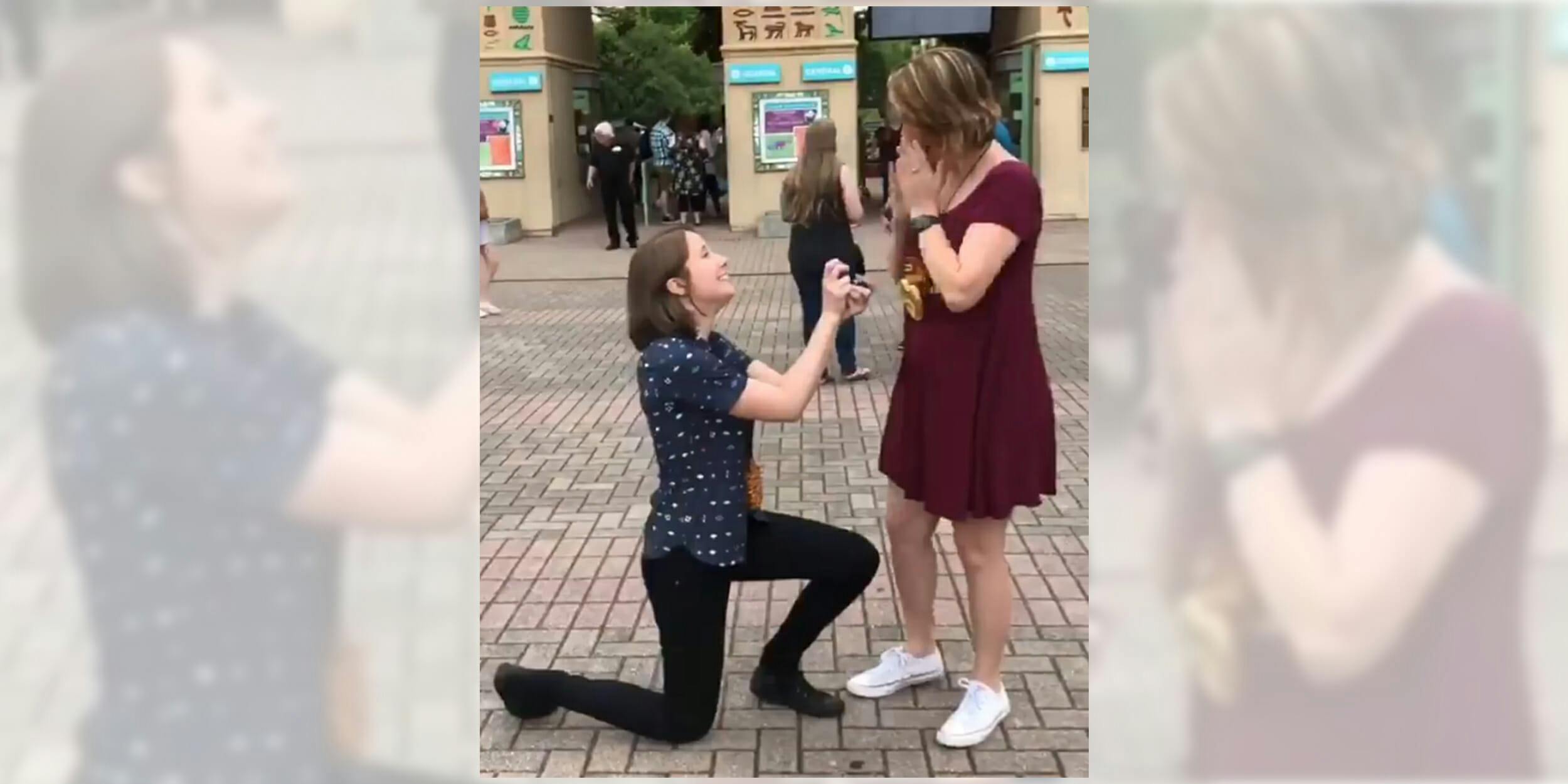 Lesbian Goes Viral for Proposing Each Other at the Same Time