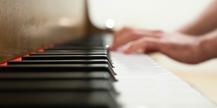 Learn How To Play Piano