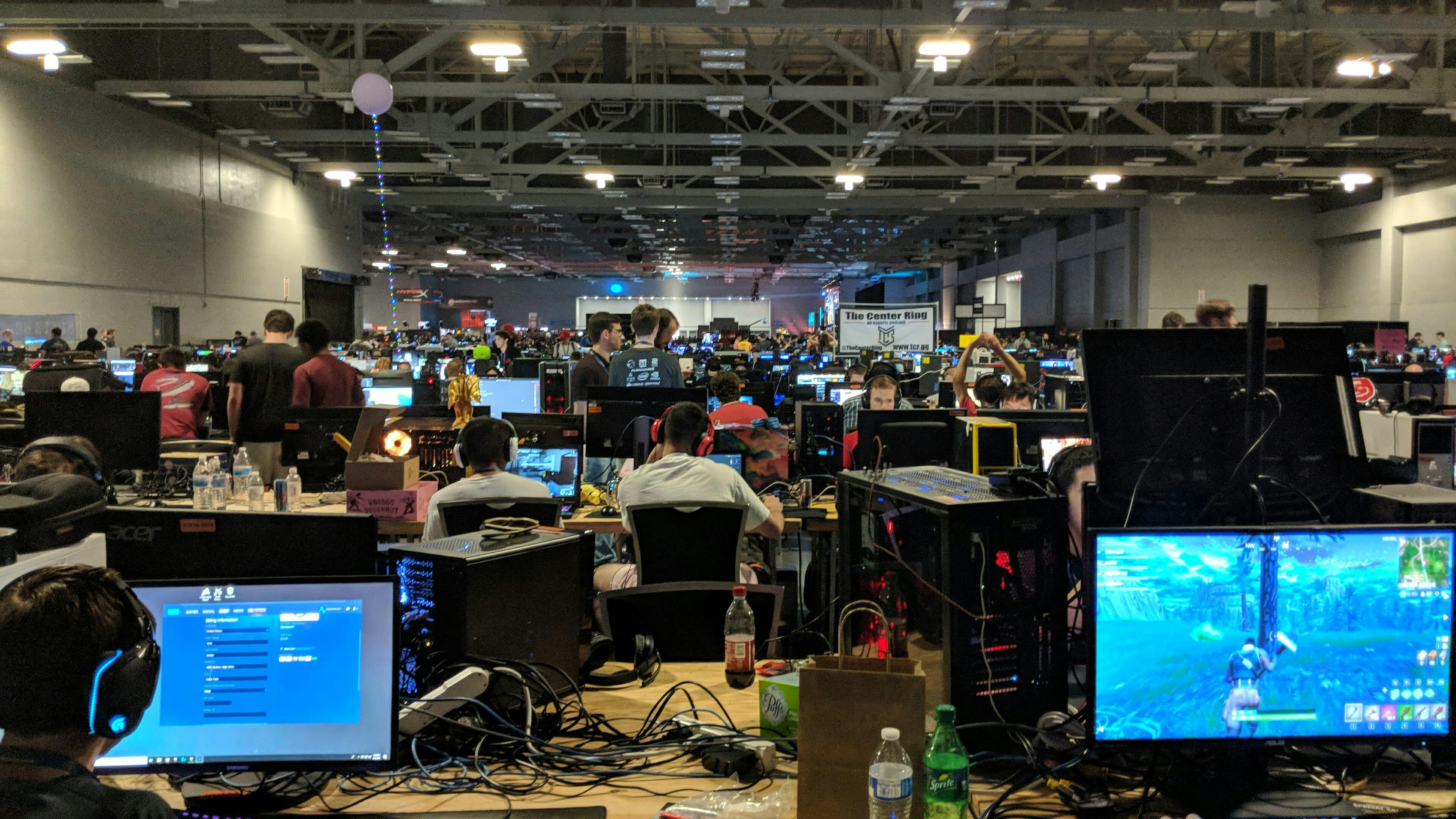 dreamhack austin LAN party