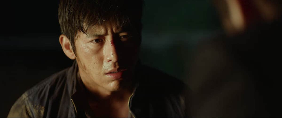 фильм одержимый 2014 корея. Tazza фильм корея 2006. корейский фильм король чо ин сон. война цветов 2 кадры. одержимость фильм 2014 корея.