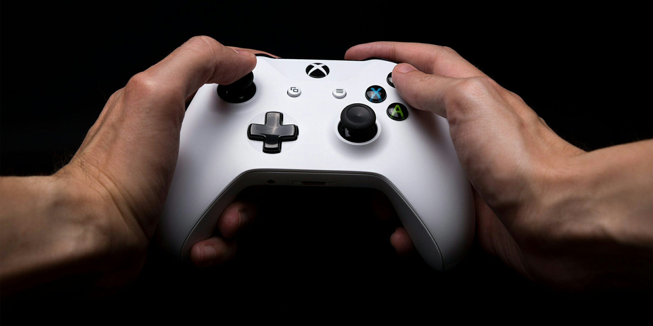 what is gaming disorder? gamer holding xbox controller