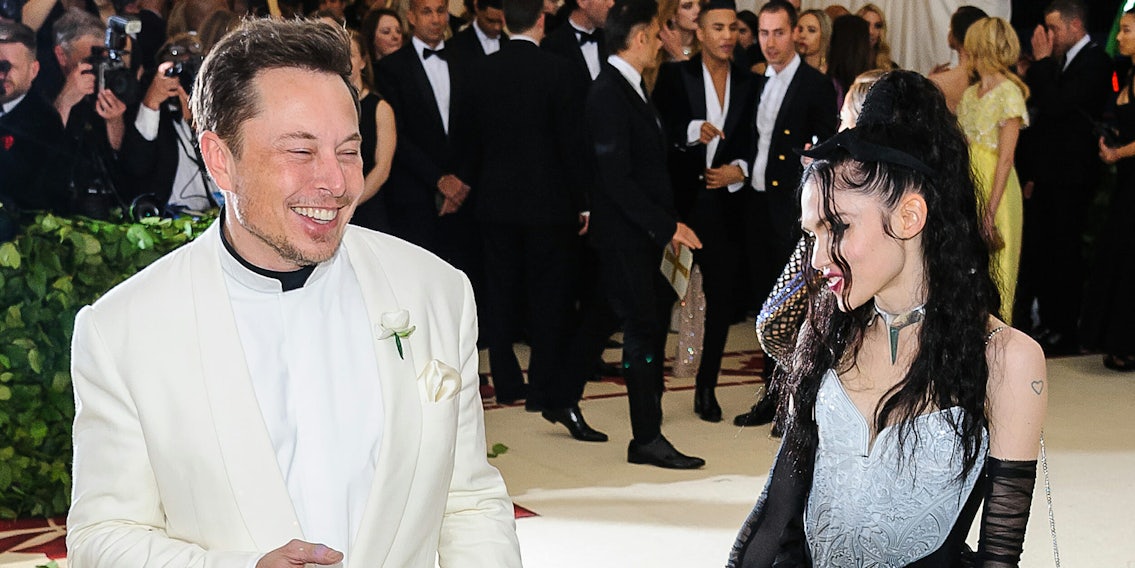 Grimes Calls Out Partner Elon Musk After He Tweets 'Pronouns Suck'