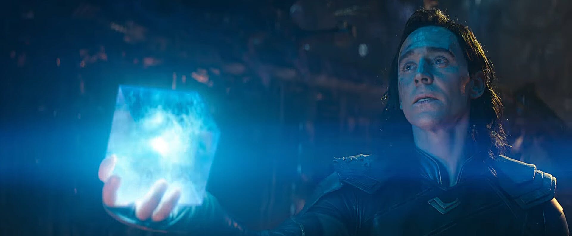 mcu phase 4 - Loki gives an Infinity Stone to Thanos