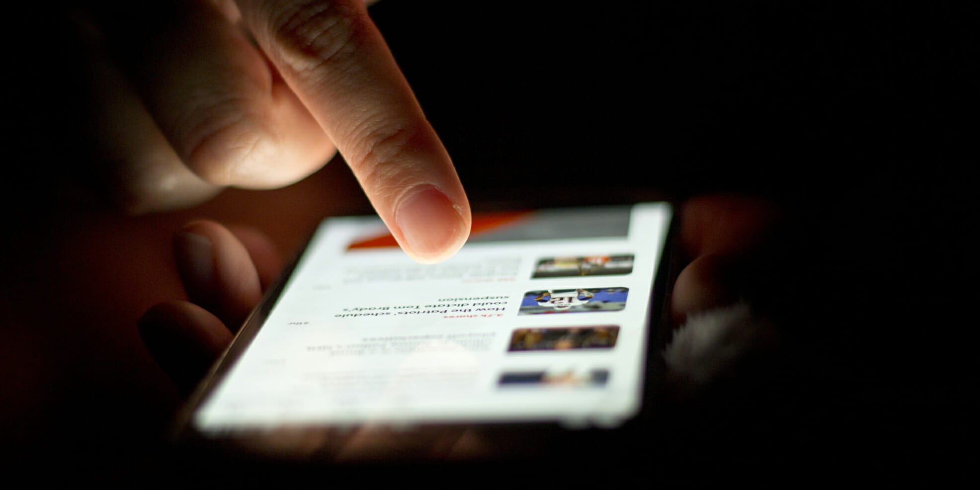 Internet traffic to large video streaming sites including Netflix and YouTube were throttled by wireless telecom companies, according to a new report. 