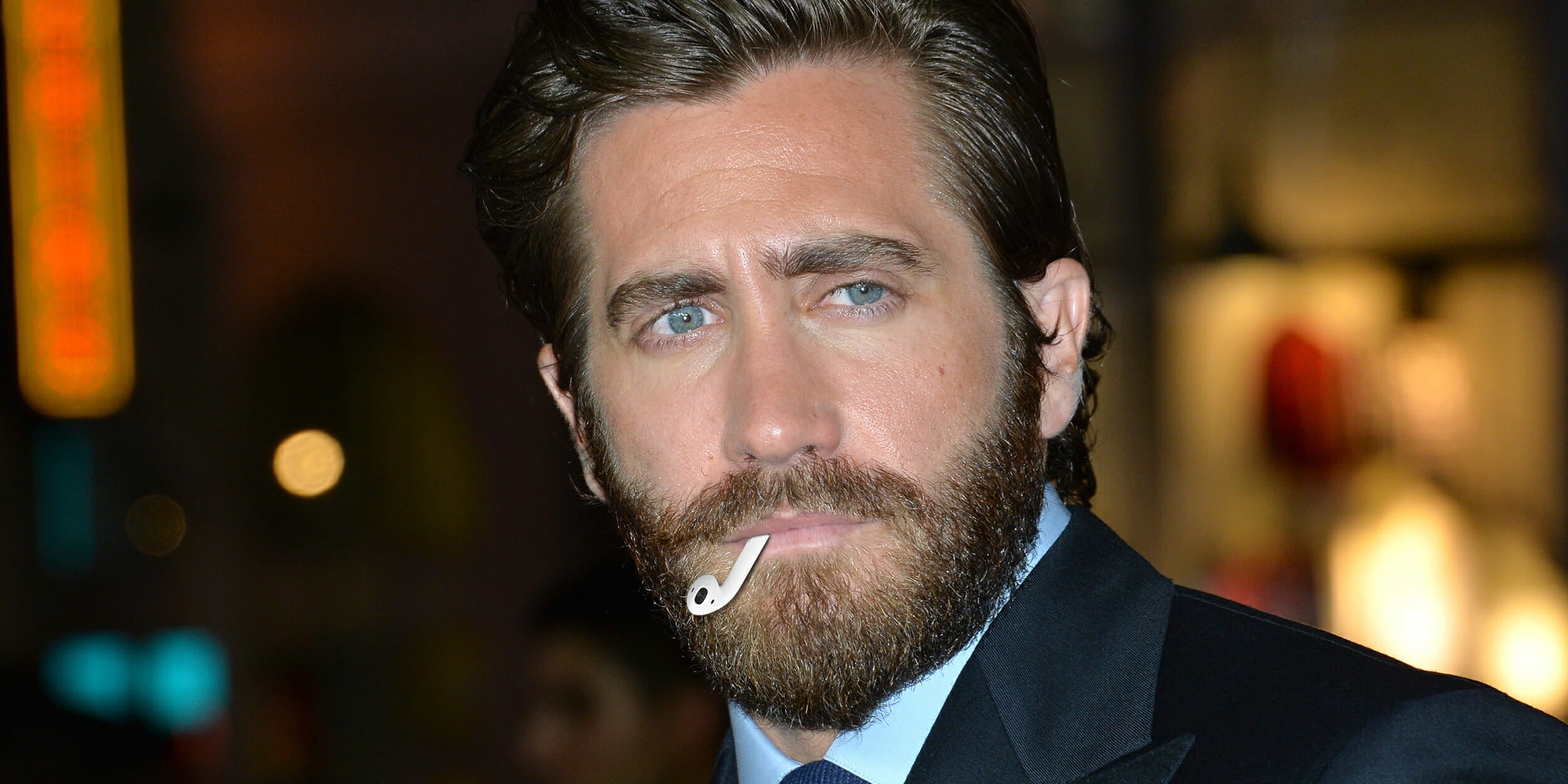 jake gyllenhaal earpod in mouth
