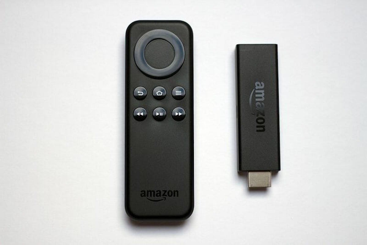 Стик для телевизора. Медиаплеер Amazon Fire TV Stick 2nd Generation. Amazon Fire TV Stick пульт. Медиаплеер Amazon Amazon Fire TV Stick 1st Generation. Медиаплеер Realme TV Stick 4k.