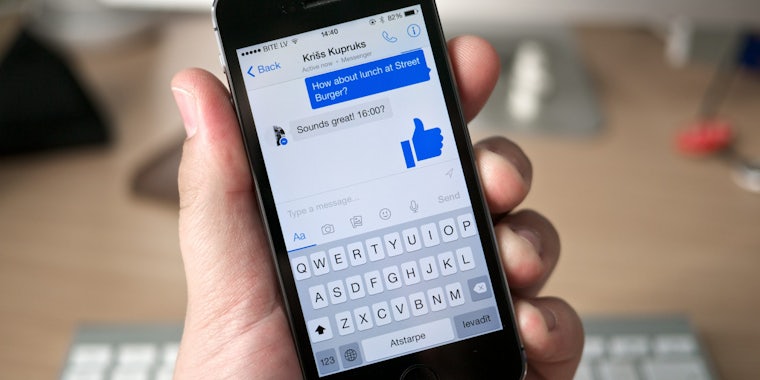Facebook is set to roll out a new message deletion system, according to the company's latest Messenger patch notes.