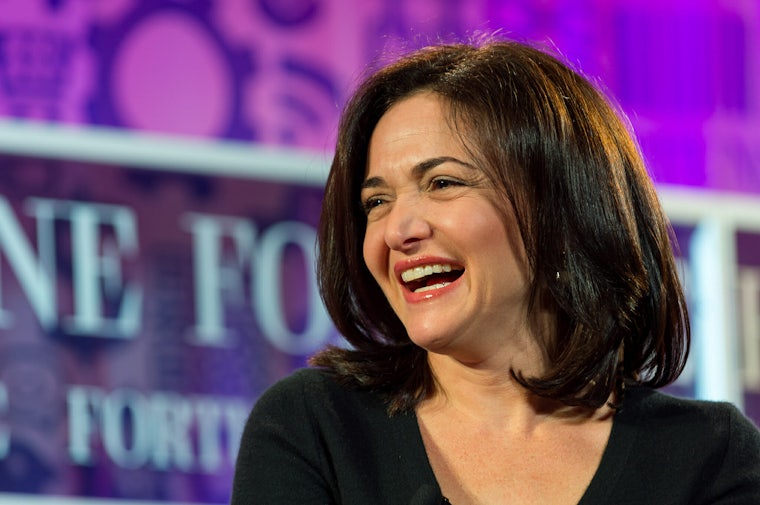 Sheryl Sandberg pr definers soros