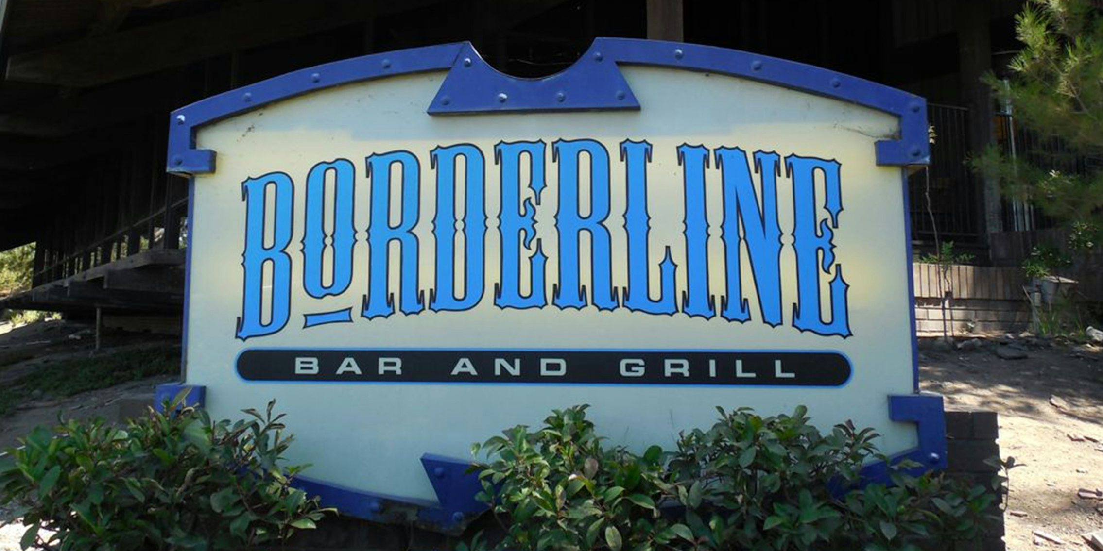 borderline bar and grill