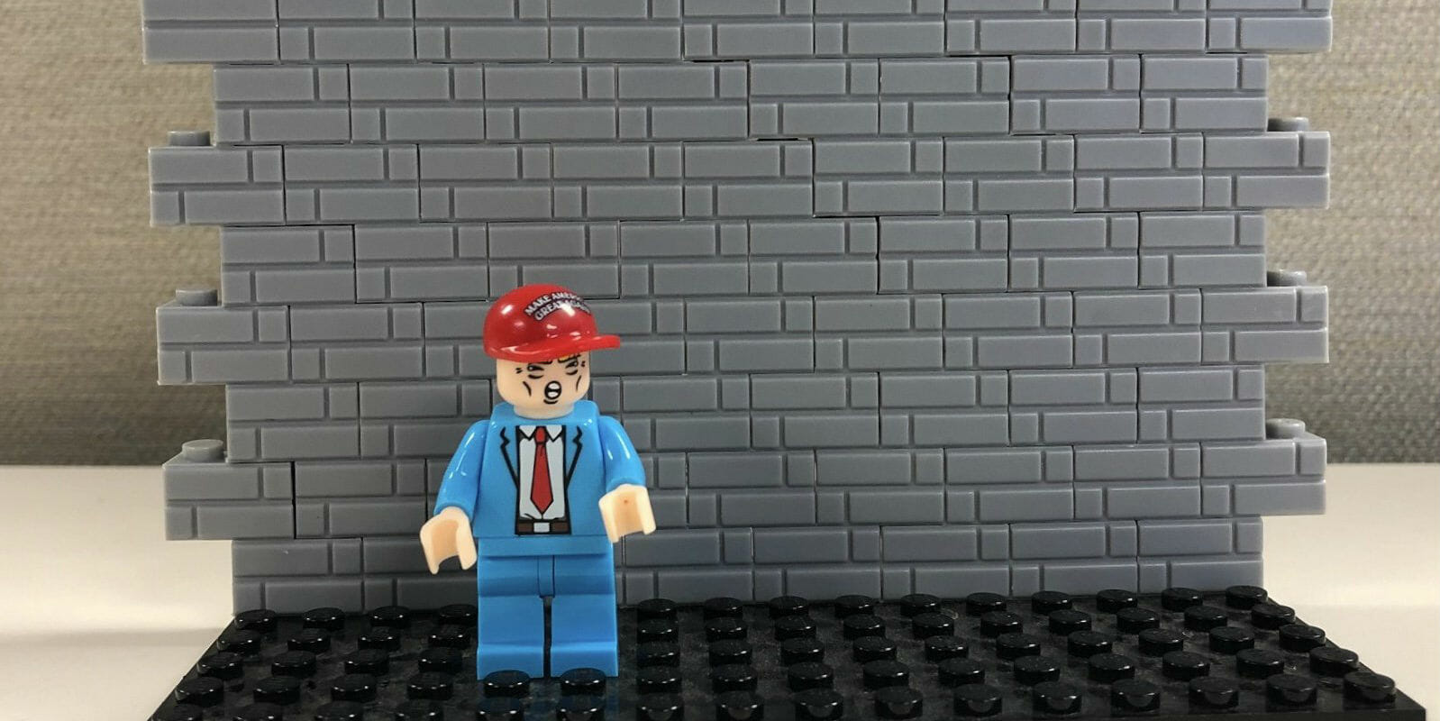 Build that sale wall lego