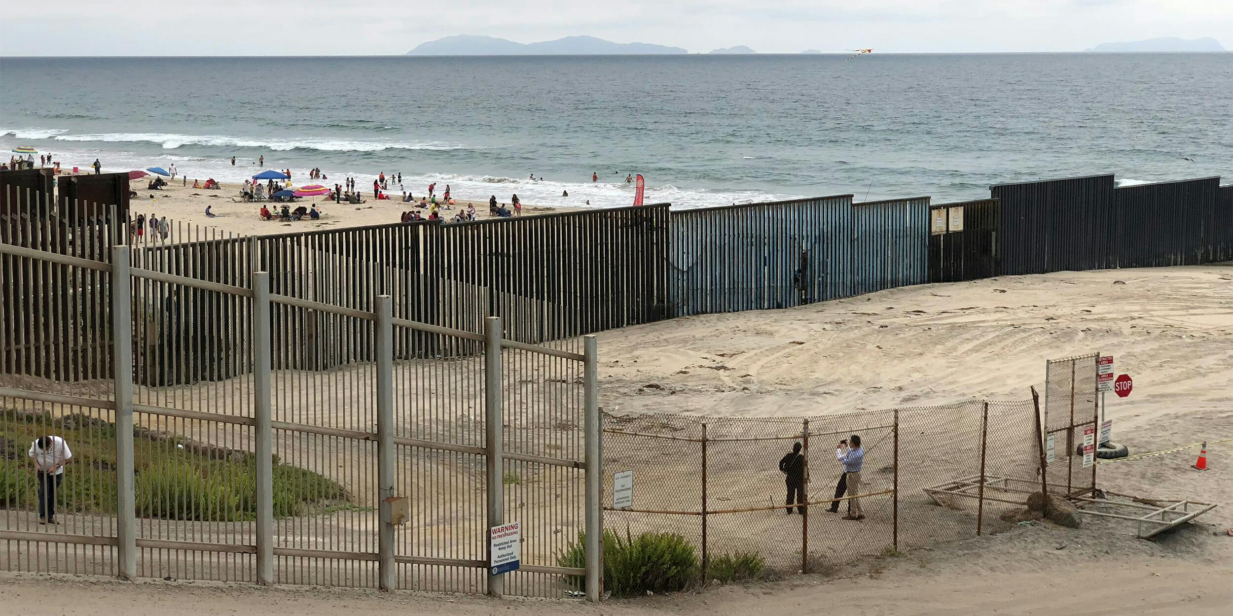us mexico san diego tijuana border wall