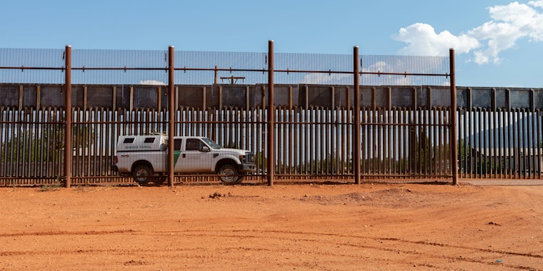 border patrol mexico wall