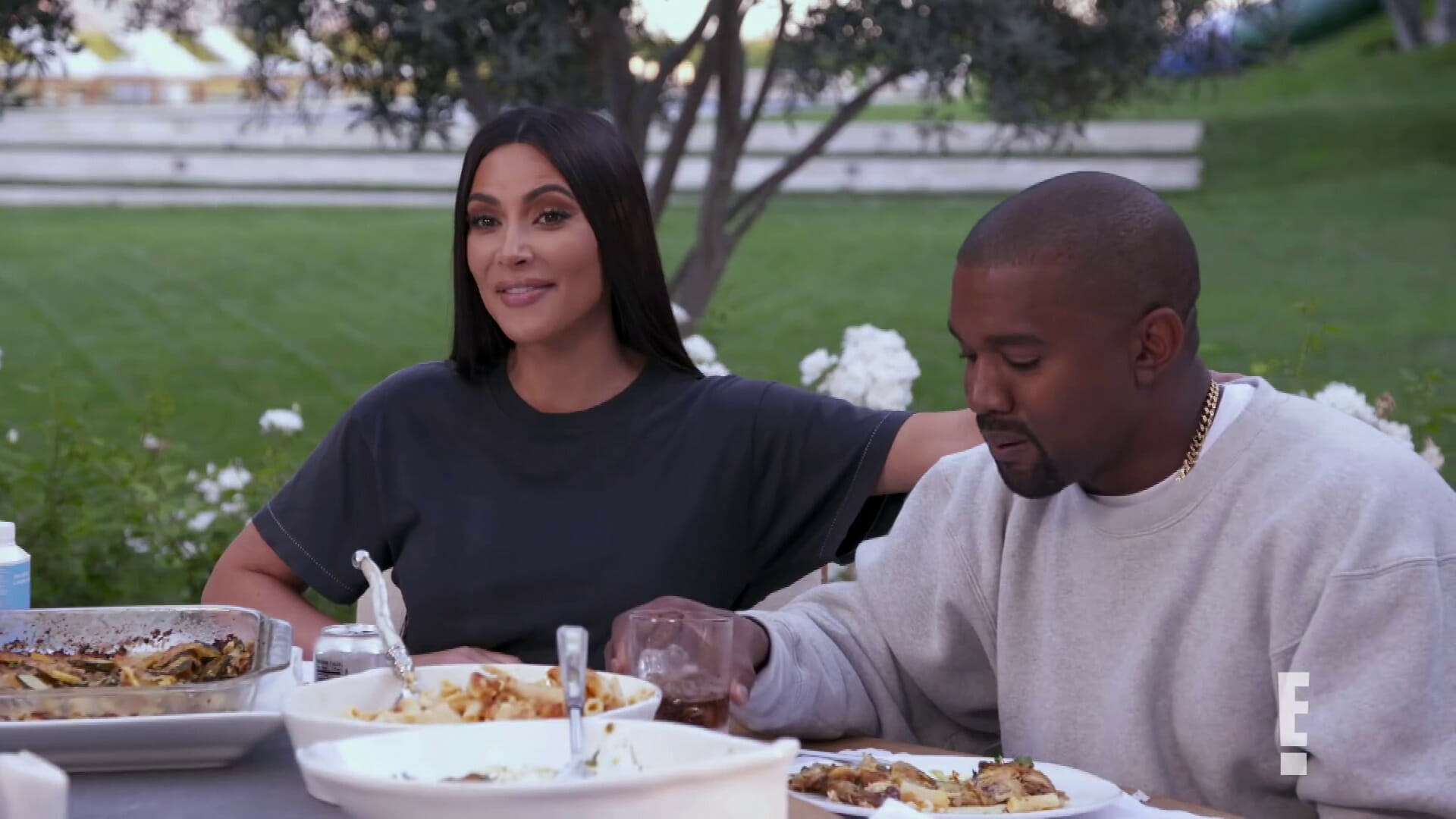 Watch Keeping Up with the Kardashians for Free Season 16 More