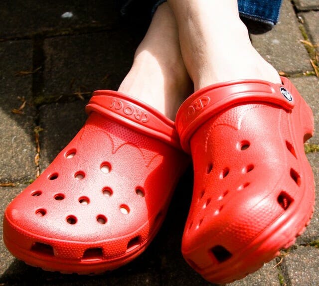 red crocs