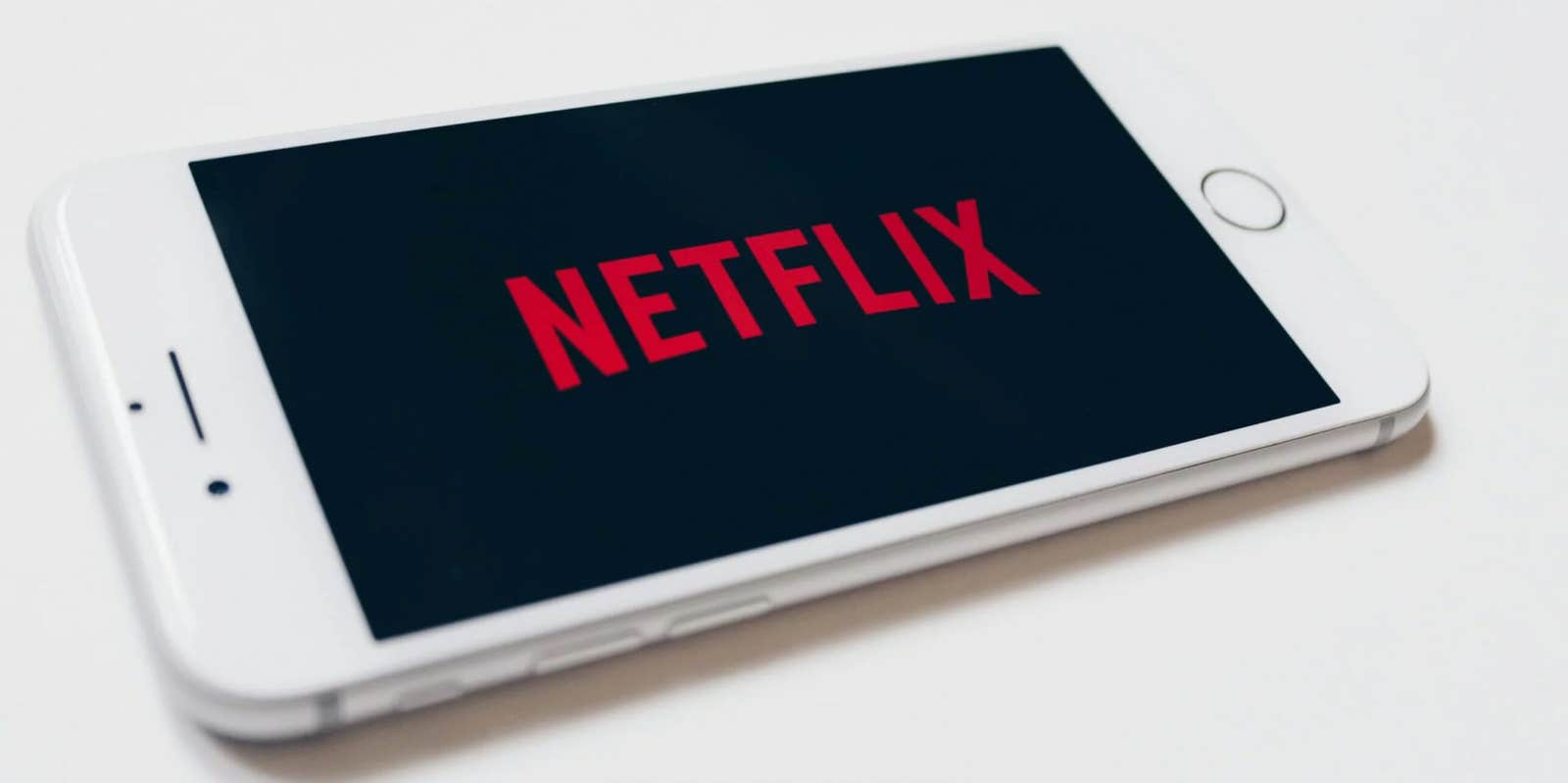 How to Watch Netflix on Apple Devices Without AirPlay Support 3 Options