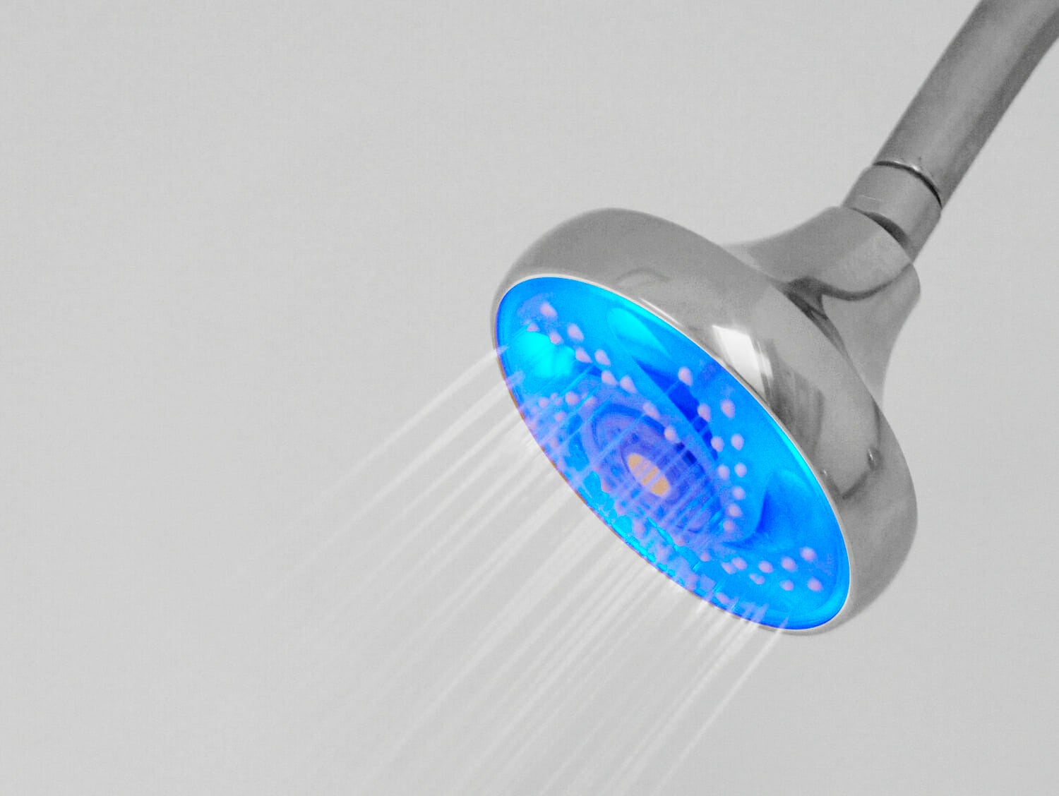 Hydrao Cereus smart shower head glowing blue