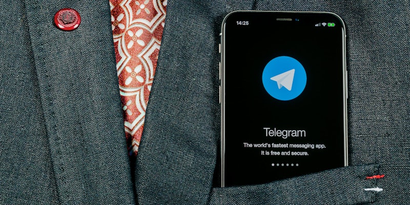 far right uses telegram