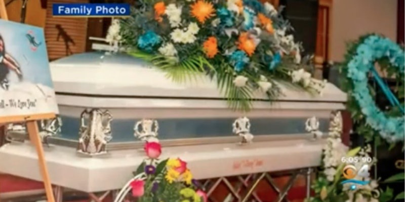 funeral-home-posting-dead-body-social-media
