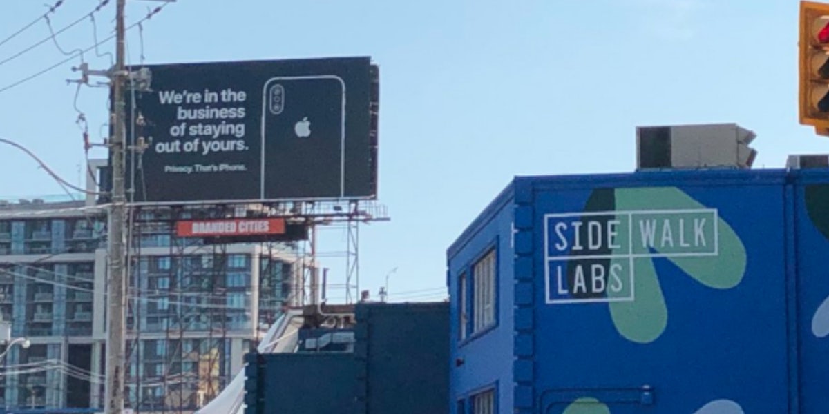 google-apple-privacy-billboard