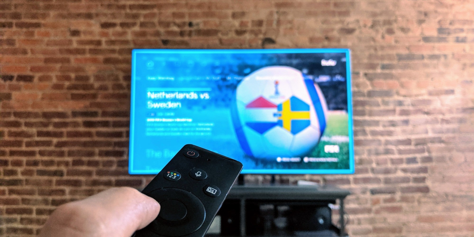 Review:   TV vs. Hulu + Live TV