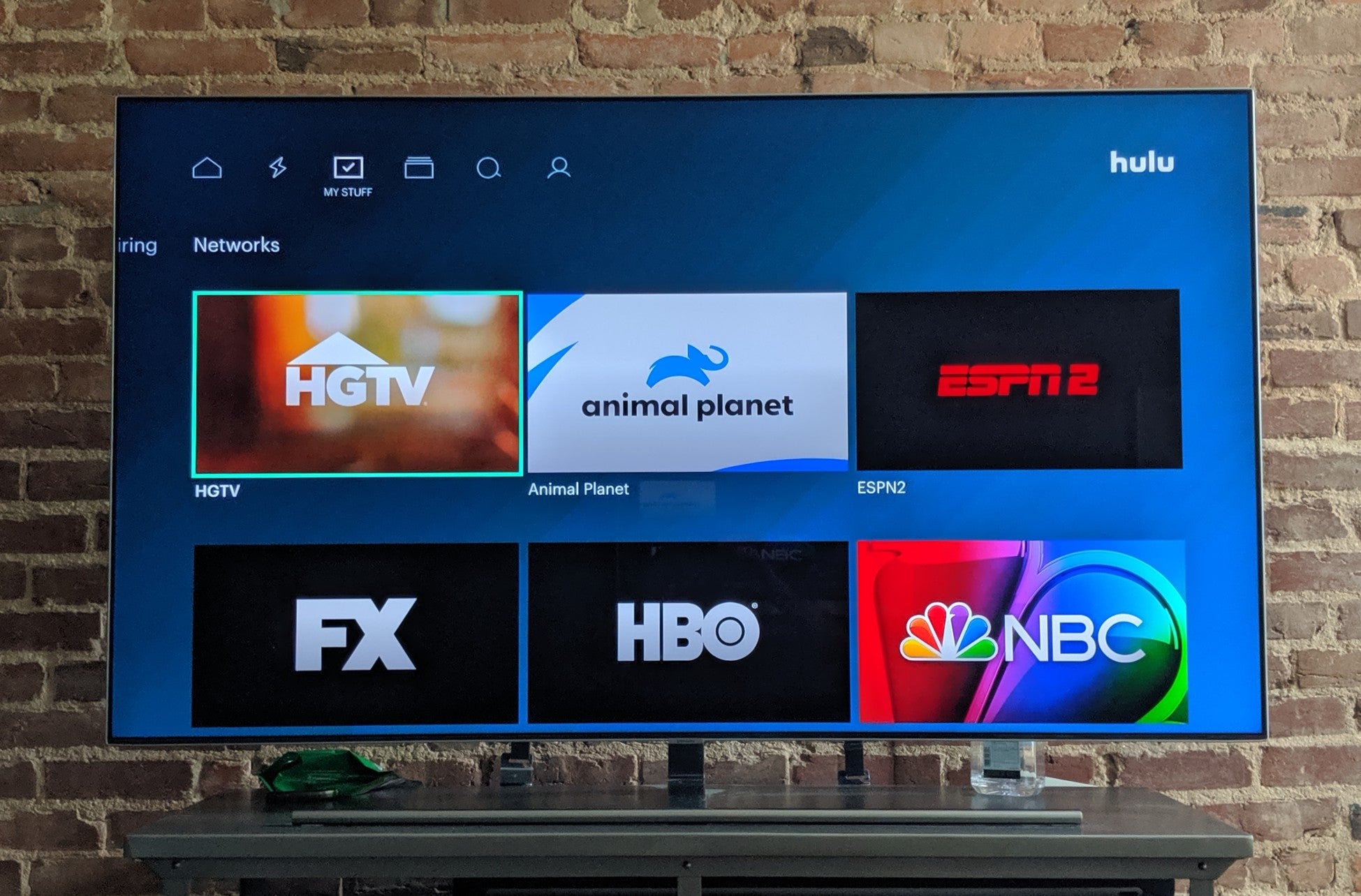 ESPN and Freeform Streaming Apps Now Available on Samsung Smart TVs - ESPN  Press Room U.S.