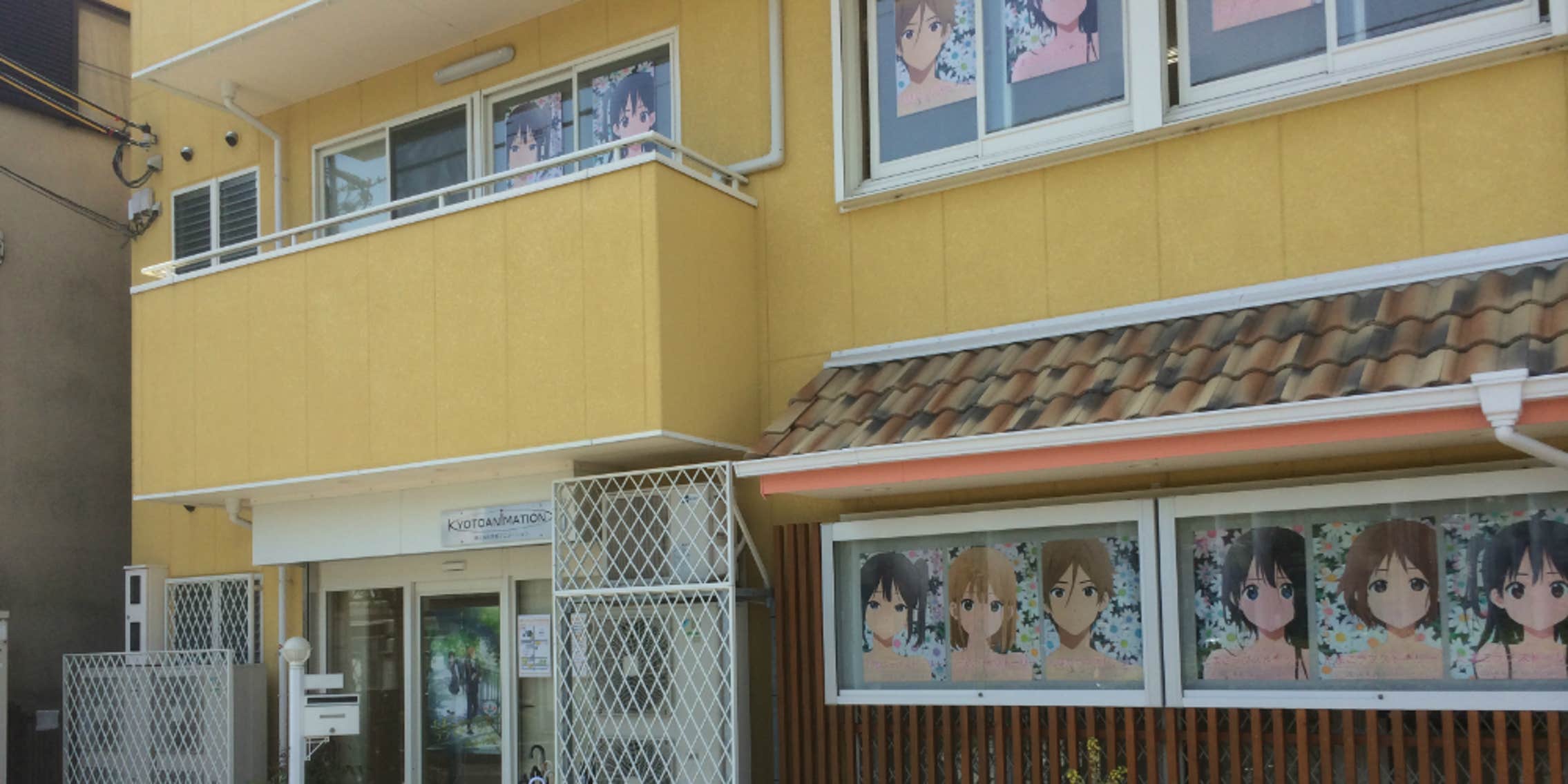 Fans Grieve Kyoto Animation Studio Fire With #PrayforKyoAni Fans Grieve Kyoto Animation Studio Fire With #PrayforKyoAni