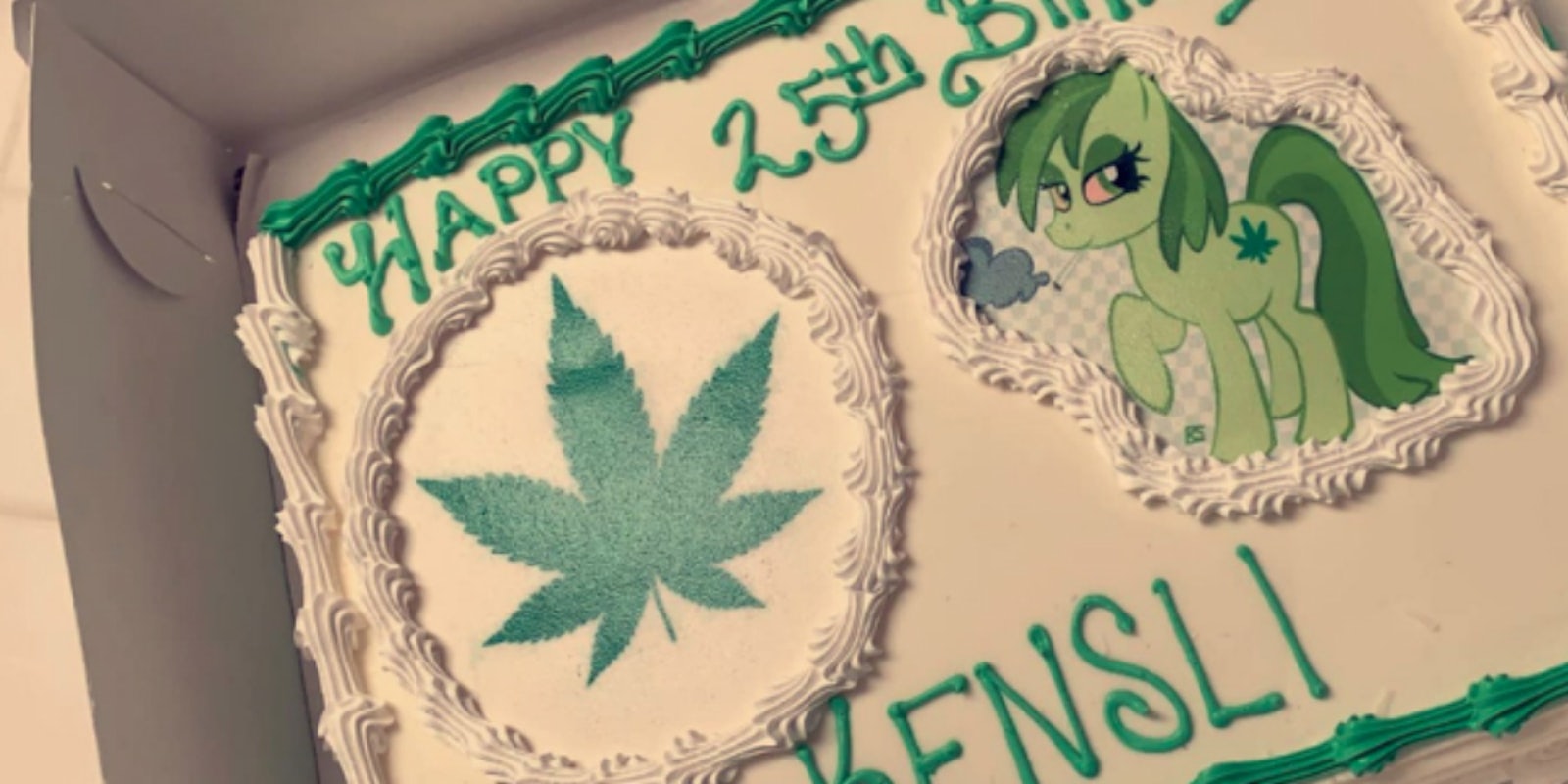 marijuana-moana-cake