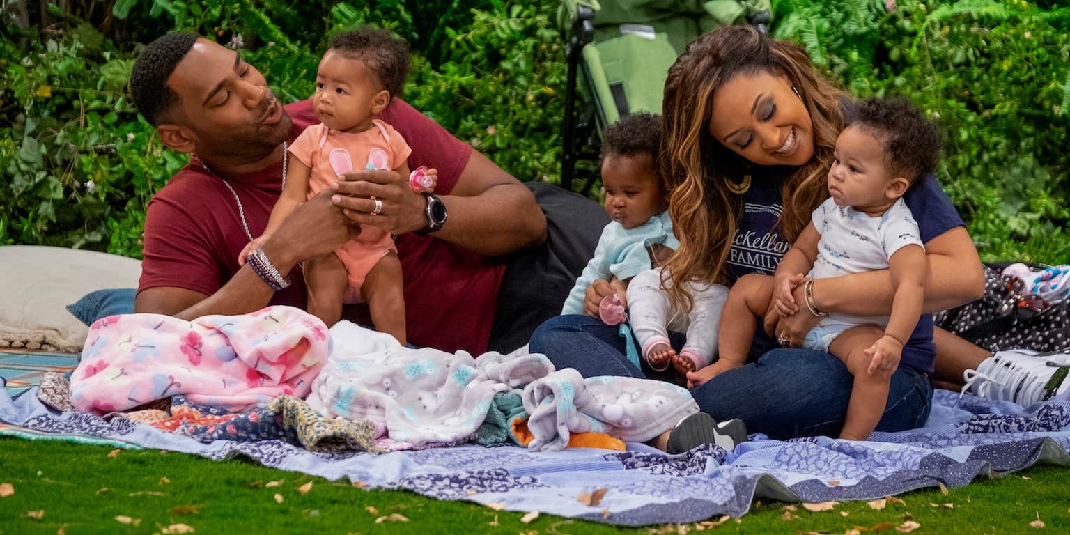 Review Netflix�s �Family Reunion� Is a Stuck in Review Netflix�s �Family Reunion� Is a Stuck in