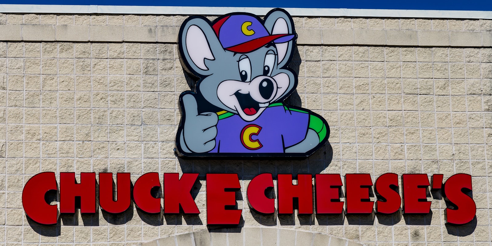 chuck e cheese sign