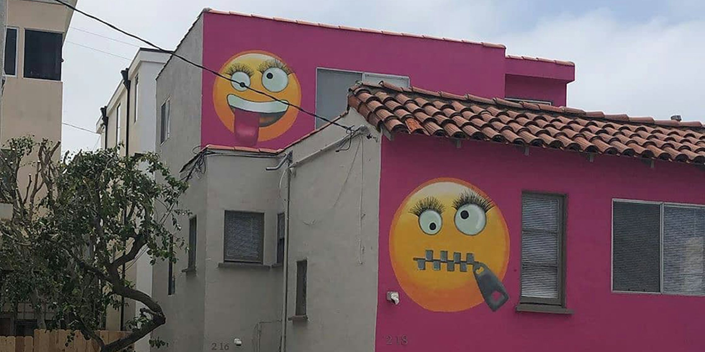 pink emojis house ztheart
