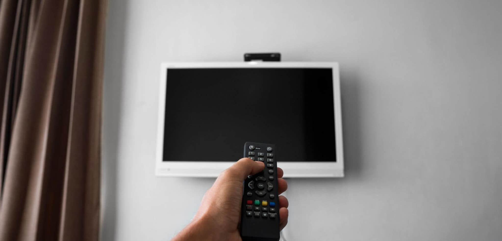 Universal Remote Apps: How to Get Started and What Apps to Try