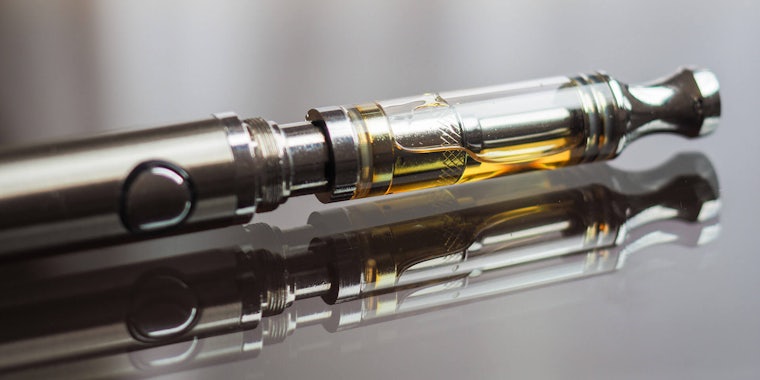 cannabis oil vaping pen cartridge