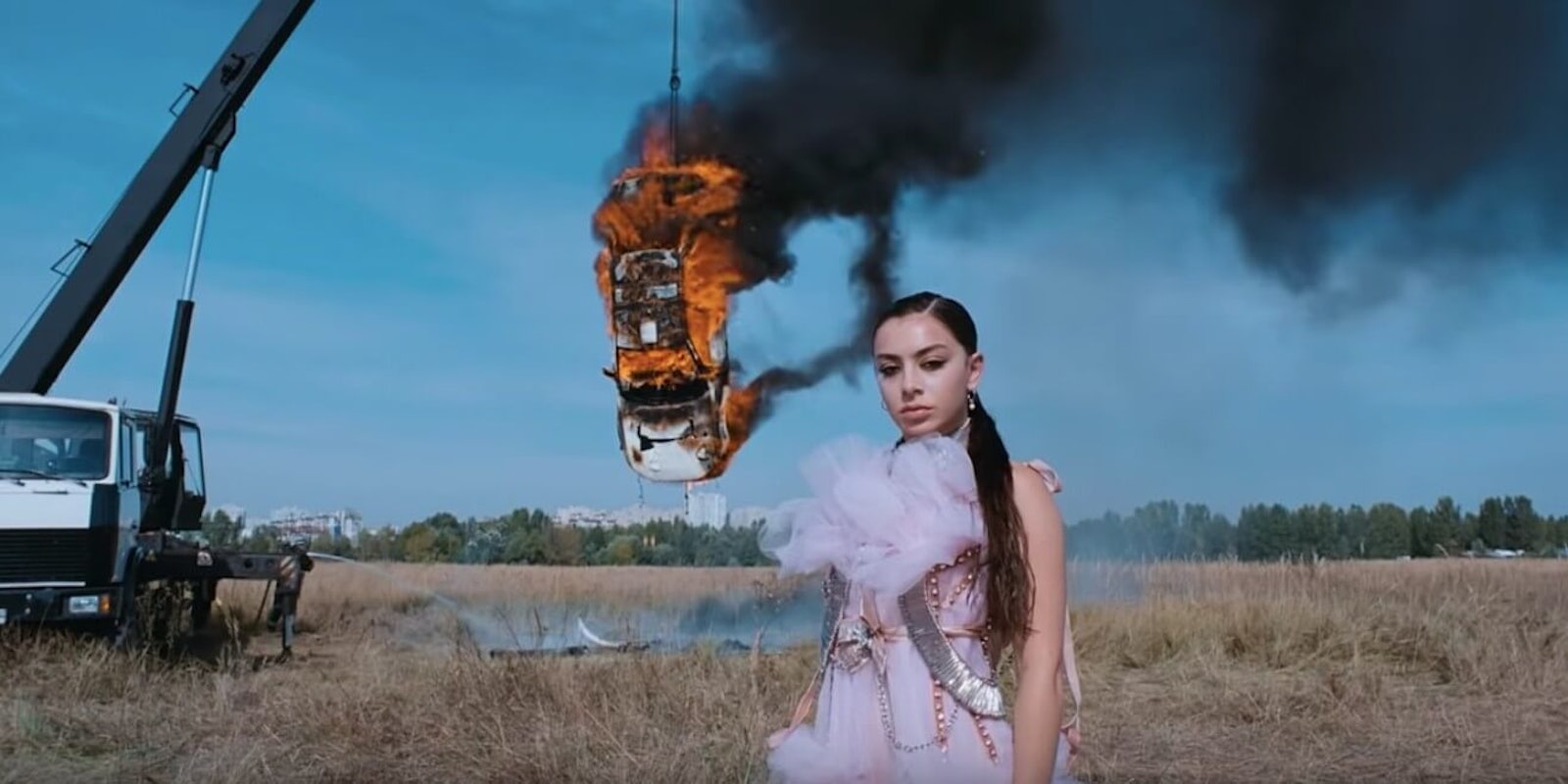 charlie-xcx-air-pollution-music-video-backlash