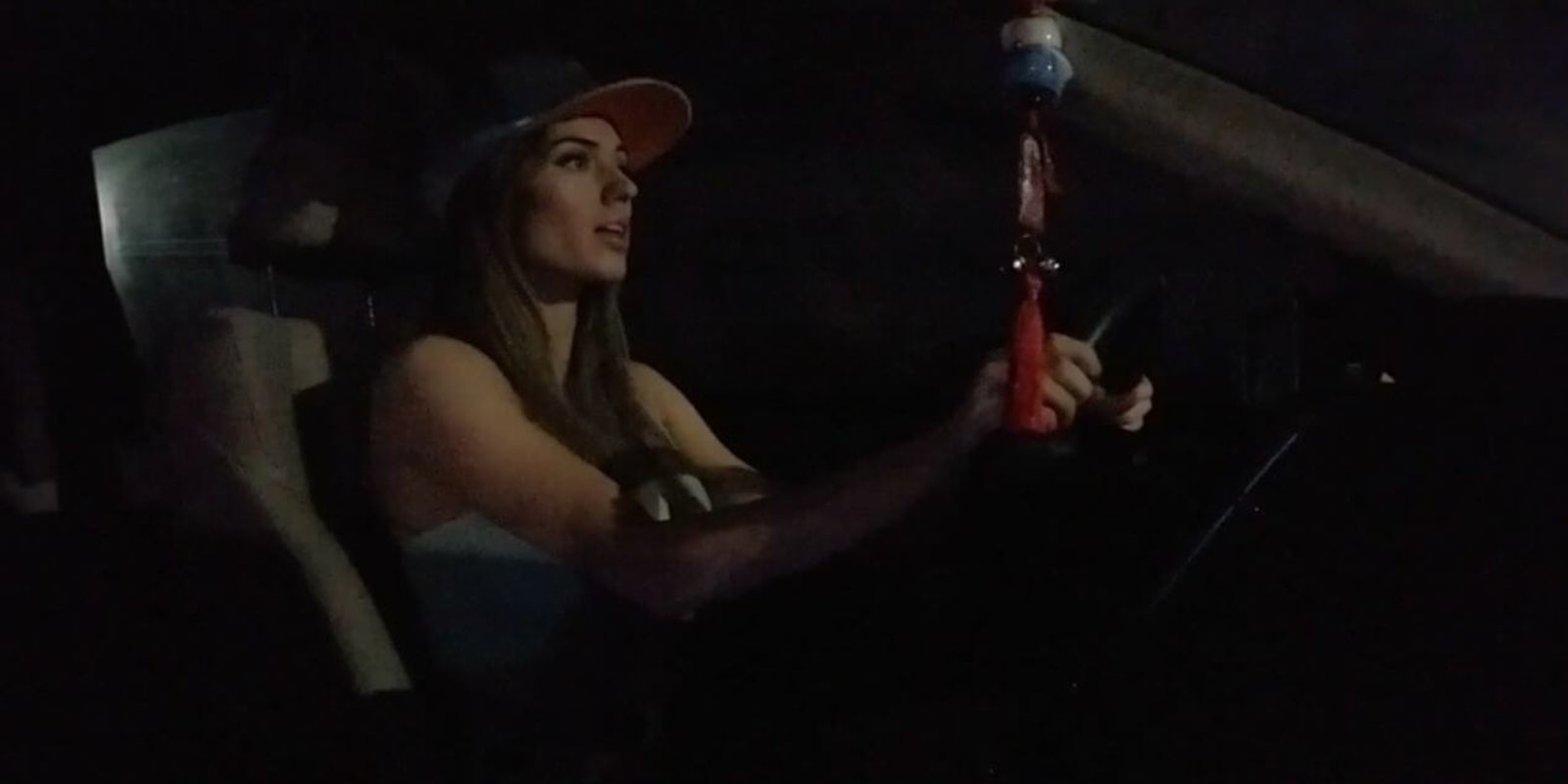 Amouranth Twitch streaming while driving